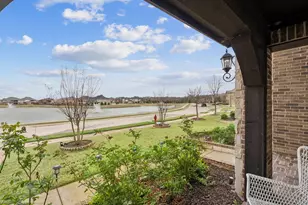 2671 Corona Dr, Grand Prairie, TX 75054 - Photo 2