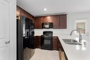 14037 Haggerston Dr, Pilot Point, TX 76258 - Photo 8