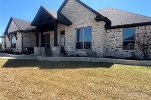 460 Tristin Ln, Waxahachie, TX 75167 - Photo 2