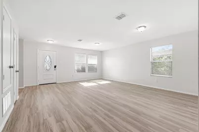 725 Lovern Street, Cedar Hill, TX 75104 - Photo 6