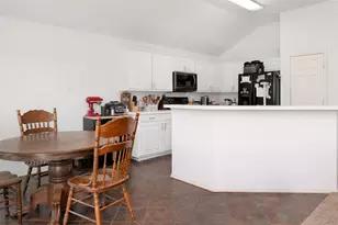 933 Sherry Ln, Saginaw, TX 76179 - Photo 14