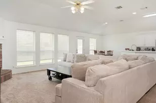 933 Sherry Ln, Saginaw, TX 76179 - Photo 6