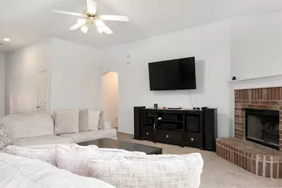 933 Sherry Lane, Saginaw, TX 76179 - Photo 10