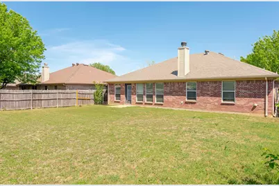 933 Sherry Lane, Saginaw, TX 76179 - Photo 28