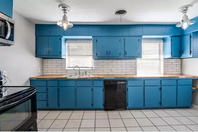 2952 Lavita Lane, Farmers Branch, TX 75234 - Photo 14