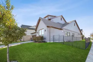 2000 Crescent St, Fort Worth, TX 76008 - Photo 32