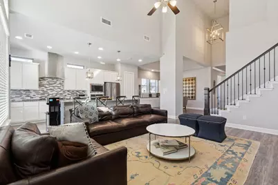2000 Crescent Street, Fort Worth, TX 76008 - Photo 2