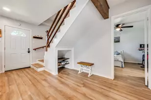 2924 W 11th St, Irving, TX 75060 - Photo 6