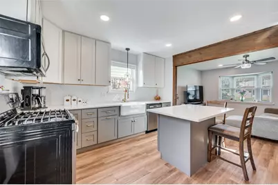 2924 W 11th Street, Irving, TX 75060 - Photo 12