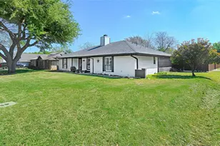 2205 Mayfield Cir, Corinth, TX 76208 - Photo 2
