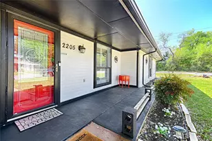 2205 Mayfield Cir, Corinth, TX 76208 - Photo 4