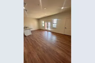 317 W Main Street #202, Denison, TX 75020 - Photo 2