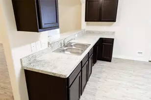 1700 Dove, Ennis, TX 75119 - Photo 6