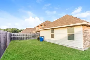 1700 Dove, Ennis, TX 75119 - Photo 2