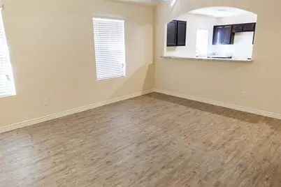 1700 Dove, Ennis, TX 75119 - Photo 8