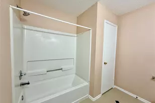 7409 Cresswell Dr, Arlington, TX 76001 - Photo 28