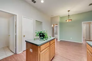 236 Goldeneye Ln, Fort Worth, TX 76120 - Photo 12