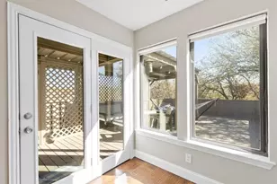 8350 Southmeadow Cir, Dallas, TX 75231 - Photo 10