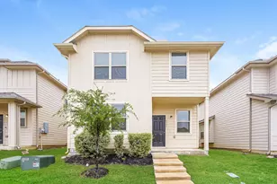 5505 Shore Point Trl, Fort Worth, TX 76119 - Photo 1
