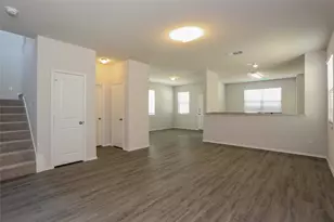 5505 Shore Point Trl, Fort Worth, TX 76119 - Photo 8