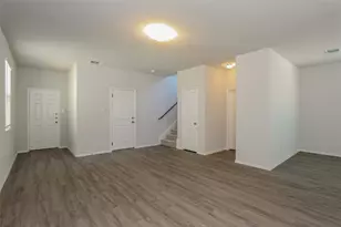 5505 Shore Point Trl, Fort Worth, TX 76119 - Photo 6