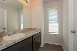 5505 Shore Point Trl, Fort Worth, TX 76119 - Photo 10
