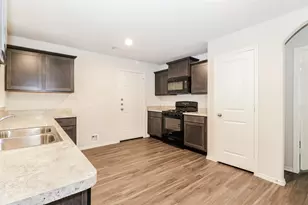 510 Woodhouse Wy, Everman, TX 76140 - Photo 2