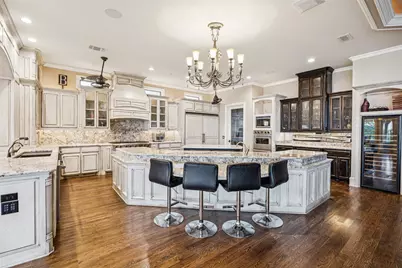 8085 Eagle Mountain Circle, Fort Worth, TX 76135 - Photo 12