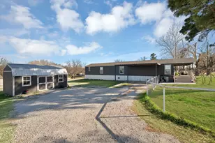 130 Firefly Dr, Springtown, TX 76082 - Photo 24