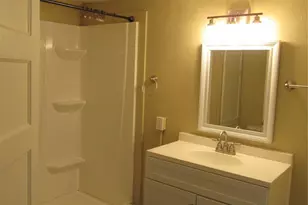 1402 Walnut St, Commerce, TX 75428 - Photo 6