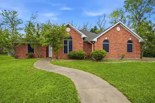 109 Franklin Ct, Pottsboro, TX 75076 - Photo 1