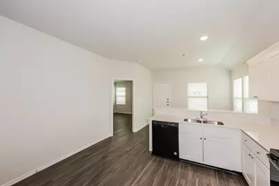 426 Sussex, Everman, TX 76140 - Photo 4