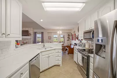 1023 Prairie Wind Boulevard, Stephenville, TX 76401 - Photo 12