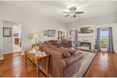 1023 Prairie Wind Boulevard, Stephenville, TX 76401 - Photo 8