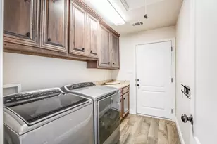 5308 Mission Cir, Granbury, TX 76049 - Photo 14