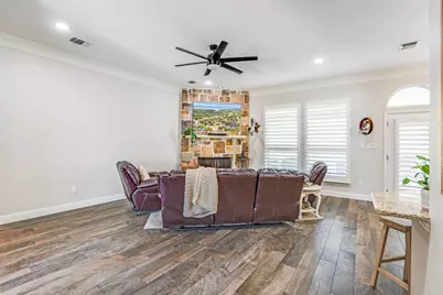 5308 Mission Circle, Granbury, TX 76049 - Photo 10