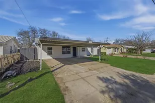 228 Kay Ln, Saginaw, TX 76179 - Photo 40