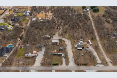 2811 Old Mineral Wells Highway, Weatherford, TX 76088 - Photo 2