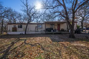 2811 Old Mineral Wells Hwy, Weatherford, TX 76088 - Photo 10