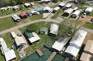 15 Pelican Isle Dr, Corsicana, TX 75109 - Photo 1