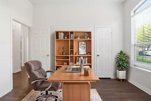 500 Hidden Meadow Ct, DeSoto, TX 75115 - Photo 4