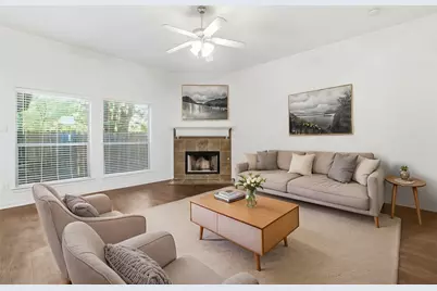 500 Hidden Meadow Court, DeSoto, TX 75115 - Photo 2