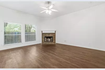 500 Hidden Meadow Court, DeSoto, TX 75115 - Photo 10