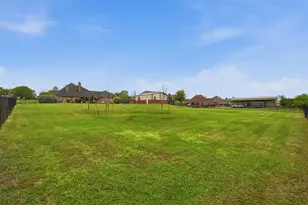 217 Silver Rose Blvd, Burleson, TX 76028 - Photo 38