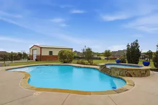 217 Silver Rose Blvd, Burleson, TX 76028 - Photo 34