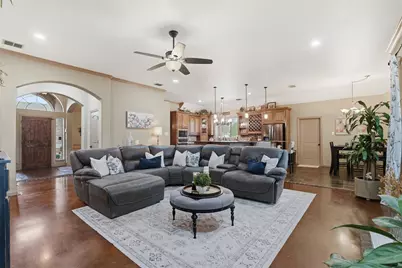 217 Silver Rose Boulevard, Burleson, TX 76028 - Photo 12