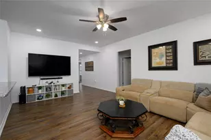 928 W Chase St, Denison, TX 75020 - Photo 4