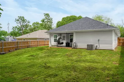 928 W Chase Street, Denison, TX 75020 - Photo 14