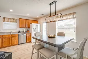 1700 Wolf Creek Dr, Arlington, TX 76018 - Photo 12