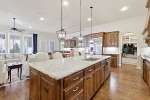 11930 Sand Hill Dr, Frisco, TX 75033 - Photo 4